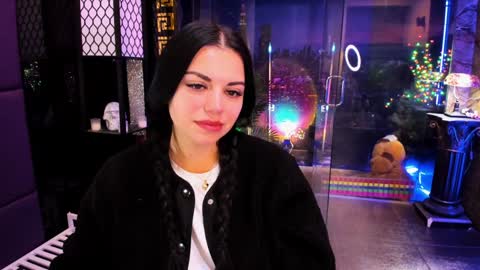 Snapshot of alma_pearl chatting on December 2024 07:24:01 AM Alma online show from December 2024 07:24:01 AM