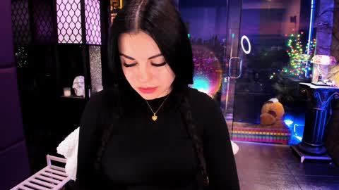 Snapshot of alma_pearl chatting on December 2024 08:55:01 AM Alma online show from December 2024 08:55:01 AM