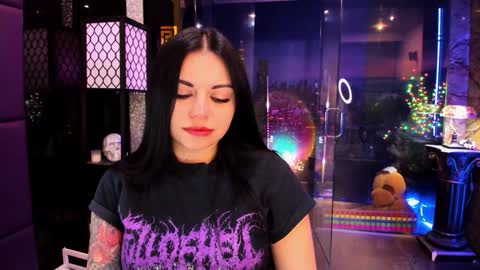 Snapshot of alma_pearl chatting on December 2024 10:10:02 AM Alma online show from December 2024 10:10:02 AM