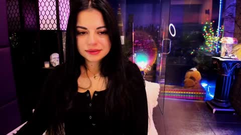 Snapshot of alma_pearl chatting on January 2025 09:00:01 AM Alma online show from January 2025 09:00:01 AM