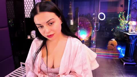 Snapshot of alma_pearl chatting on January 2025 10:45:01 AM Alma online show from January 2025 10:45:01 AM