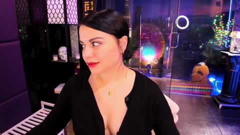 Snapshot of alma_pearl chatting on February 2025 10:32:02 AM Alma online show from February 2025 10:32:02 AM