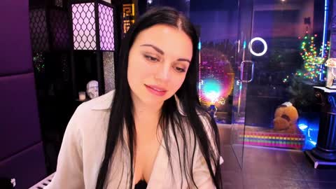 Snapshot of alma_pearl chatting on February 2025 12:50:01 PM Alma online show from February 2025 12:50:01 PM