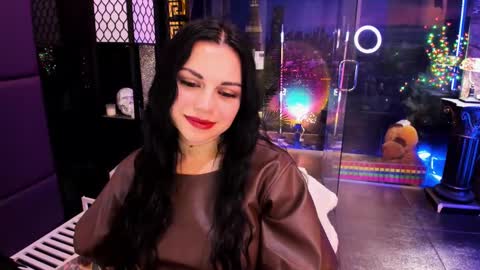 Snapshot of alma_pearl chatting on February 2025 01:22:01 PM Alma online show from February 2025 01:22:01 PM