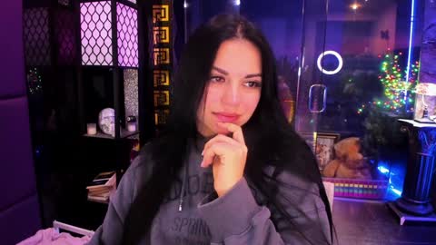 Snapshot of alma_pearl chatting on October 2025 07:28:01 AM Alma online show from October 2025 07:28:01 AM