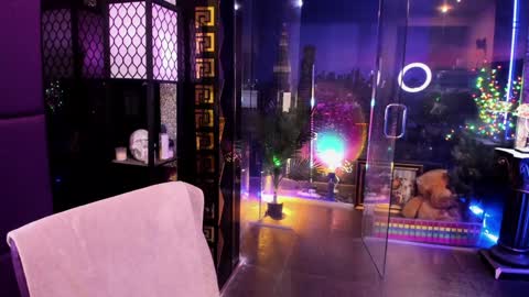 Snapshot of alma_pearl chatting on November 2025 07:41:01 AM Alma online show from November 2025 07:41:01 AM