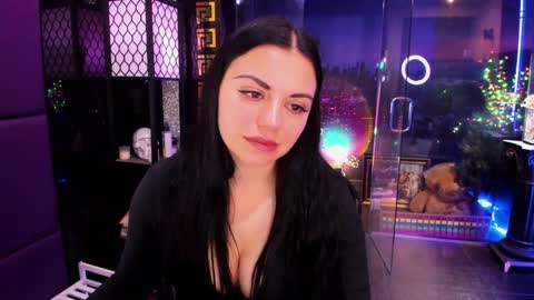 Snapshot of alma_pearl chatting on November 2025 08:47:02 AM Alma online show from November 2025 08:47:02 AM