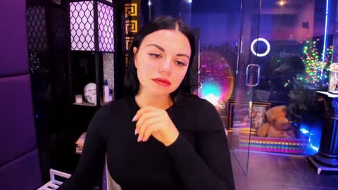 Snapshot of alma_pearl chatting on November 2025 07:44:02 AM Alma online show from November 2025 07:44:02 AM