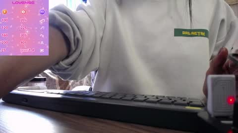 Snapshot of alma_sweet chatting on April 2026 05:10:01 PM Arhantxa online show from April 2026 05:10:01 PM