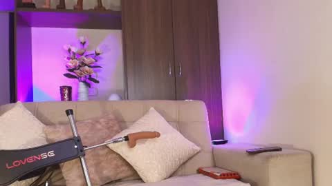 Snapshot of almacastillo2 chatting on July 2026 02:03:01 AM Alma Castillo online show from July 2026 02:03:01 AM