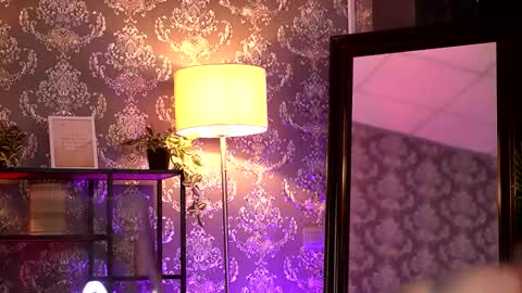 Alma online show from November 2025 07:24:02 PM