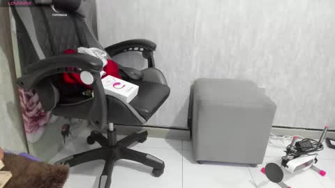 Snapshot of almazz_ chatting on October 2025 07:36:02 PM Santy online show from October 2025 07:36:02 PM