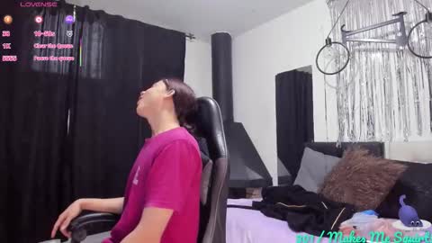 Snapshot of almazz_ chatting on December 2025 07:20:02 PM Santy online show from December 2025 07:20:02 PM