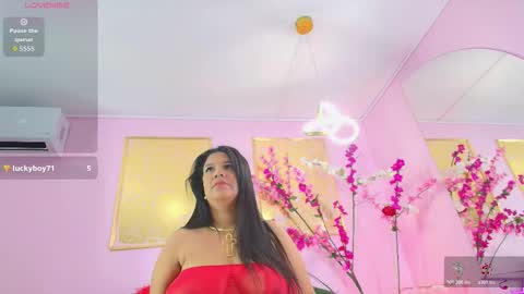 ALMENDRAEVANS online show from December 2025 01:09:02 PM