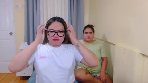 Snapshot of almirablont13 chatting on April 2026 01:36:02 AM Almira online show from April 2026 01:36:02 AM
