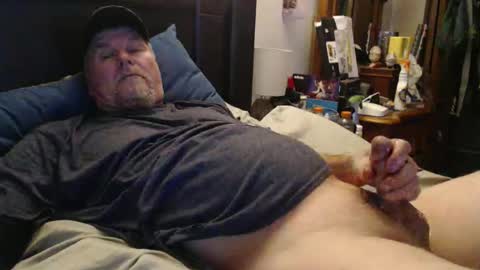 Snapshot of almostheaven chatting on April 2026 09:21:01 AM almostheaven online show from April 2026 09:21:01 AM