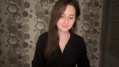 Snapshot of almostinnocent_ chatting on September 2025 09:48:02 PM Anna online show from September 2025 09:48:02 PM