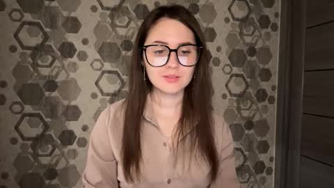 Snapshot of almostinnocent_ chatting on September 2025 10:14:02 PM Anna online show from September 2025 10:14:02 PM