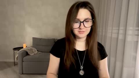 Anna online show from October 2025 10:58:02 PM