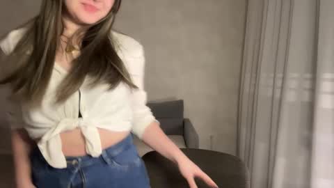 Snapshot of almostinnocent_ chatting on March 2026 02:04:02 AM Anna online show from March 2026 02:04:02 AM