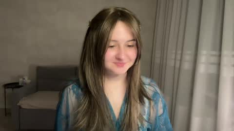 Snapshot of almostinnocent_ chatting on April 2026 10:03:02 PM Anna online show from April 2026 10:03:02 PM