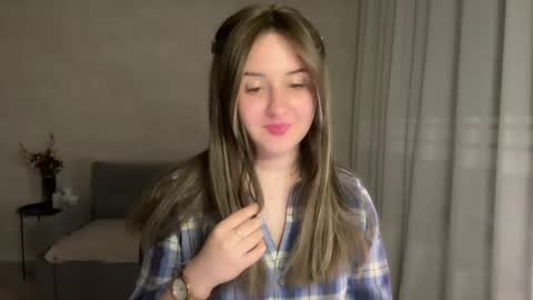 Snapshot of almostinnocent_ chatting on April 2026 08:45:02 PM Anna online show from April 2026 08:45:02 PM