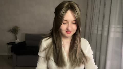 Anna online show from May 2026 07:44:02 PM