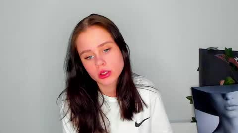 Snapshot of alodiafrankson chatting on January 2025 07:43:02 AM molly online show from January 2025 07:43:02 AM