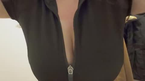 Aloha Catita online show from October 2025 11:45:02 PM