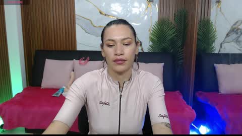 alonddra_tay online show from April 2026 11:49:01 AM