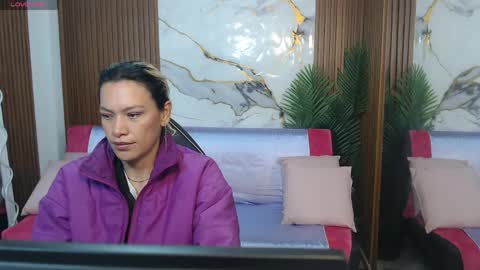 Snapshot of alonddra_tay chatting on May 2026 11:40:02 AM alonddra_tay online show from May 2026 11:40:02 AM