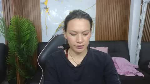 Snapshot of alonddra_tay chatting on June 2026 11:32:01 AM alonddra_tay online show from June 2026 11:32:01 AM