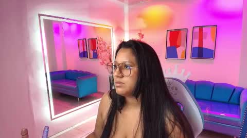 Alondra  online show from November 2025 03:50:02 AM