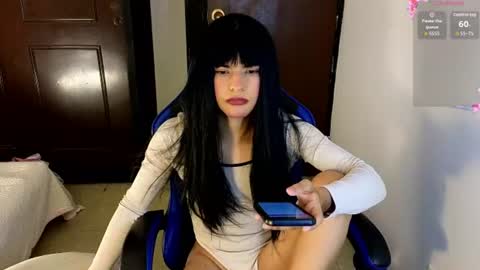 Snapshot of alondraferrer chatting on June 2026 11:51:02 PM alondraferrer online show from June 2026 11:51:02 PM