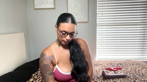 Snapshot of alongcamelexy chatting on October 2025 07:13:01 PM alongcamelexy online show from October 2025 07:13:01 PM