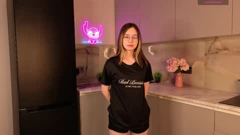 Snapshot of aloreanna chatting on May 2026 04:46:01 PM Alorenna online show from May 2026 04:46:01 PM