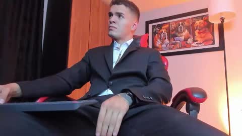 alpha_dominus_ online show from February 2026 04:10:02 AM