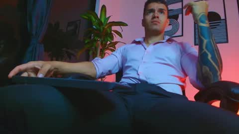 alpha_dominus_ online show from April 2026 04:06:02 AM