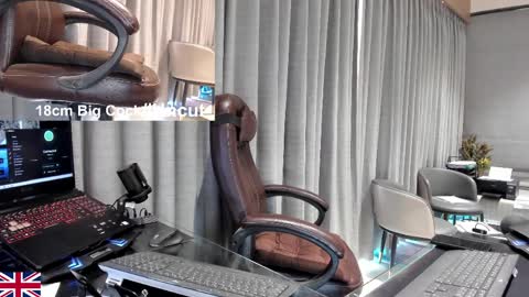 Snapshot of alpha_uk_boss chatting on April 2026 07:46:01 AM alpha_uk_boss online show from April 2026 07:46:01 AM