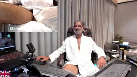 alpha_uk_boss online show from May 2026 05:06:01 PM