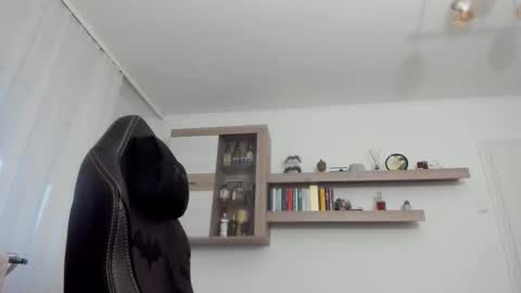 Andi online show from November 2025 02:16:01 PM