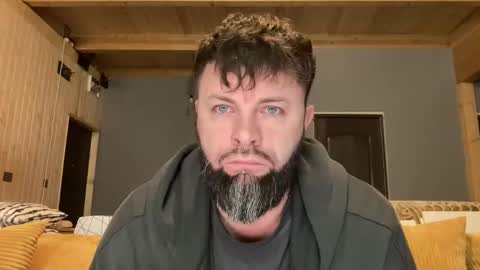 Snapshot of alphasparks chatting on December 2025 04:10:01 AM Jhonny online show from December 2025 04:10:01 AM