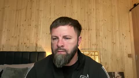 Jhonny online show from April 2026 02:45:02 AM