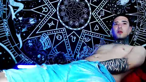 alptraum_boy online show from November 2025 07:03:01 PM