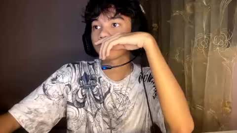 alt_femboy online show from June 2026 07:05:01 PM