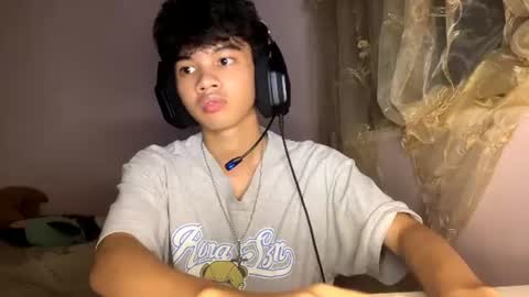 alt_femboy online show from June 2026 04:52:01 PM