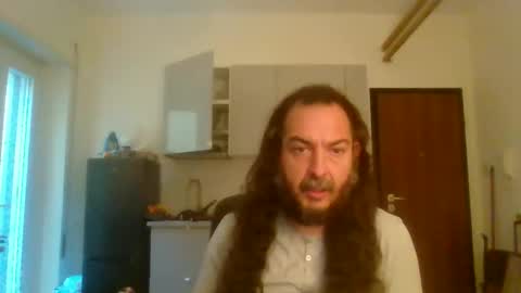 Snapshot of altanboy chatting on May 2026 10:10:02 AM altanboy online show from May 2026 10:10:02 AM