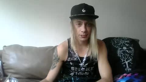 altboy010 online show from September 2025 03:24:01 PM