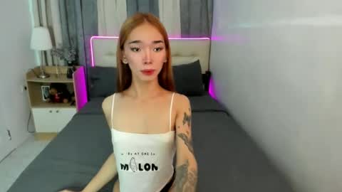 Andrea online show from April 2026 04:33:02 PM