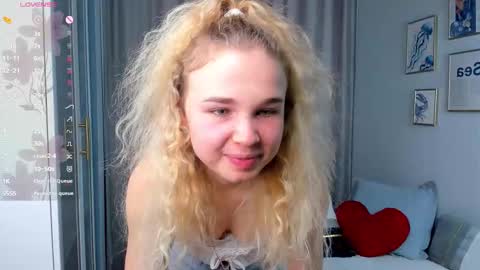 Snapshot of althenabrach chatting on October 2025 08:24:02 AM Betty online show from October 2025 08:24:02 AM